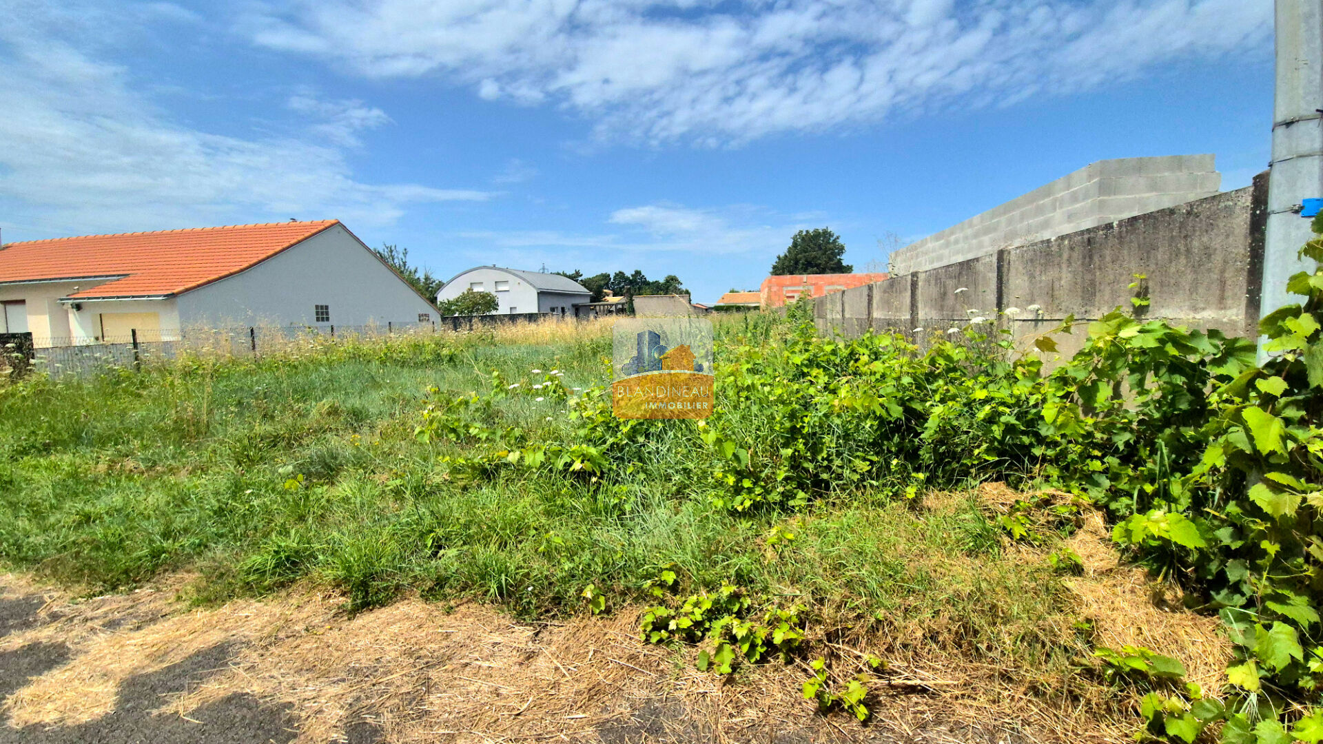 Image TERRAIN à BOUGUENAIS